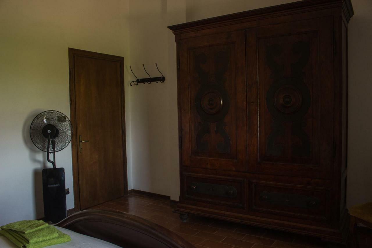 Country House Carmelita Limigiano Exteriör bild